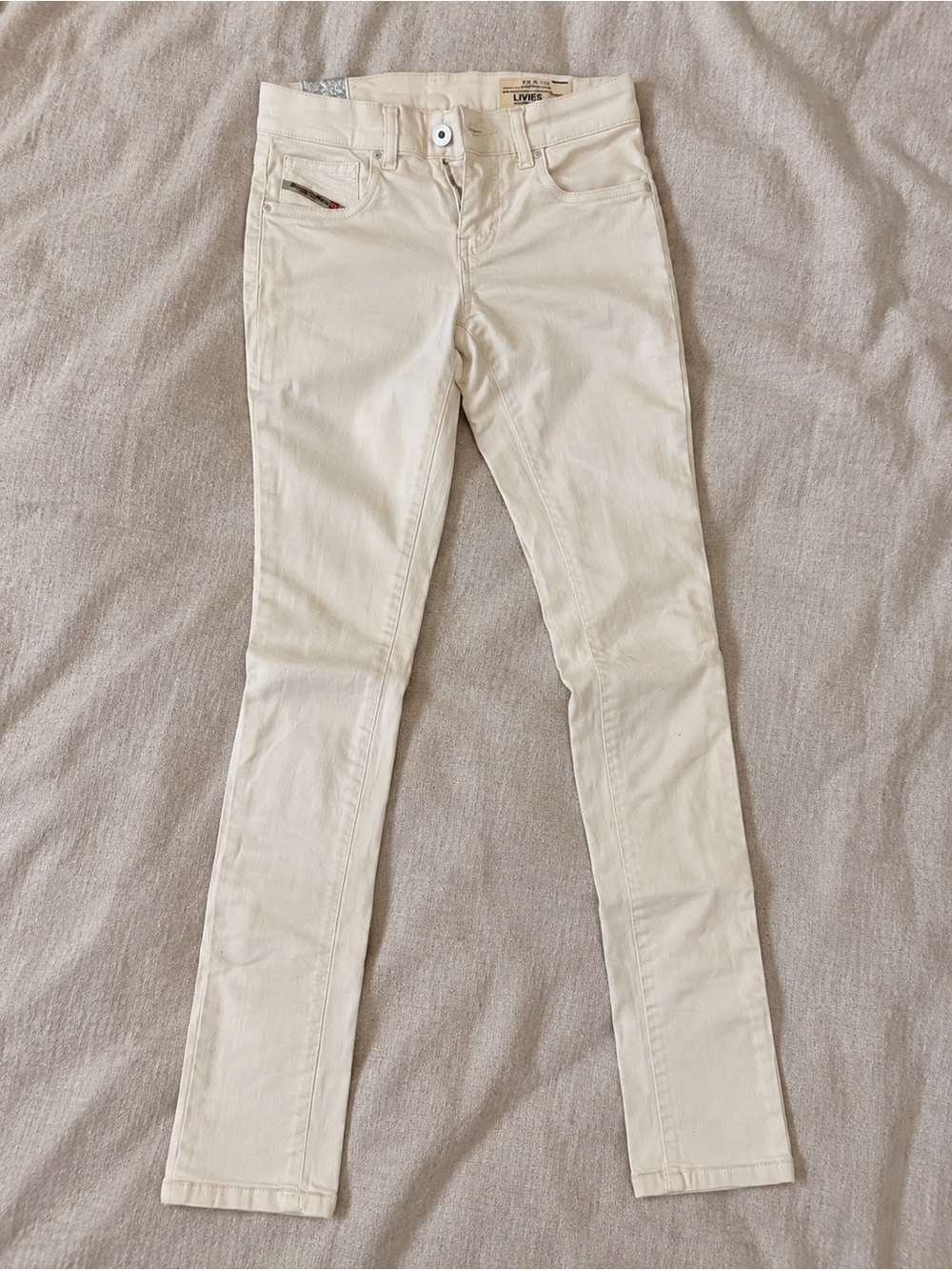 Diesel Cream / Ivory Skinny Jeans Women’s Slim Straight Pants in Cream